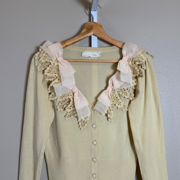 A’Reve Crochet Chiffon Bow V-neckline Cardigan Sweater - Picture 3 of 16